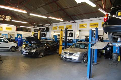 Our Glasgow Light Commercial diagnositc and service centre. Maintenance and safety checks are provided with each diagnostic test.